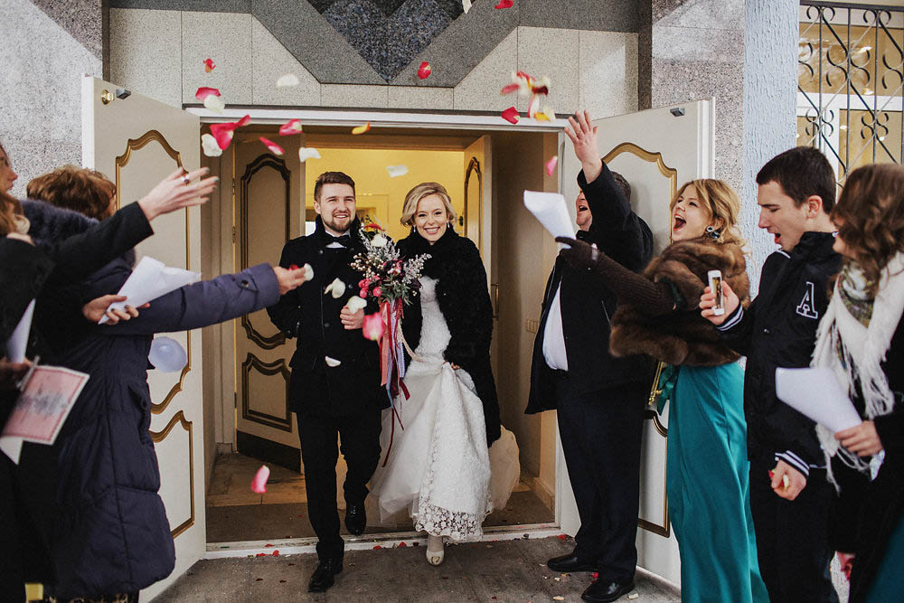Romantic-Russian-Wedding-at-Marfino-Restaurant (14 of 29)