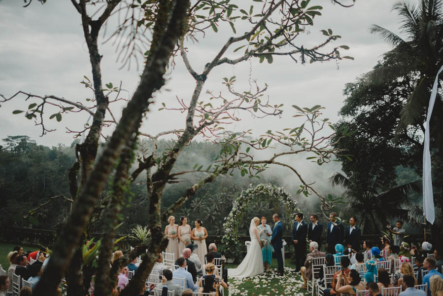 Bohemian-Chic-Bali-Wedding-at-Puri-Wulandari-Terralogical-Photography-5