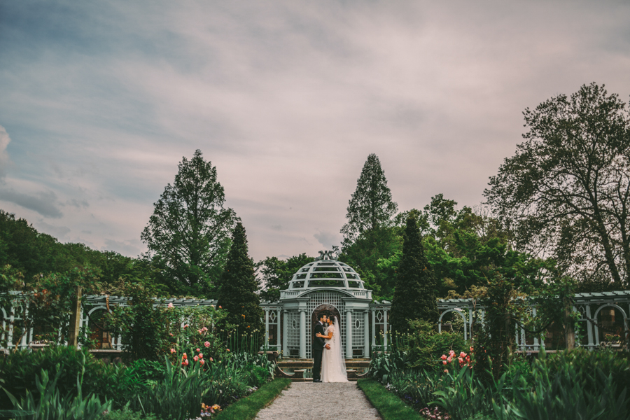 this-wedding-at-the-fox-hollow-is-full-of-elegant-whimsy-22