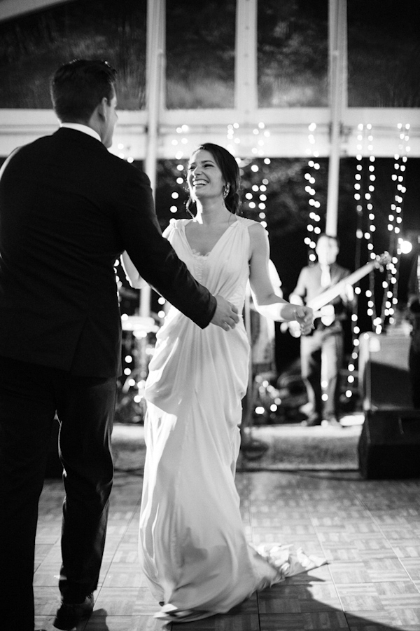 navy and pink garden wedding in Ohio, photo by Ely Brothers | via junebugweddings.com navy and pink garden wedding in Ohio, photo by Ely Brothers | via junebugweddings.com
