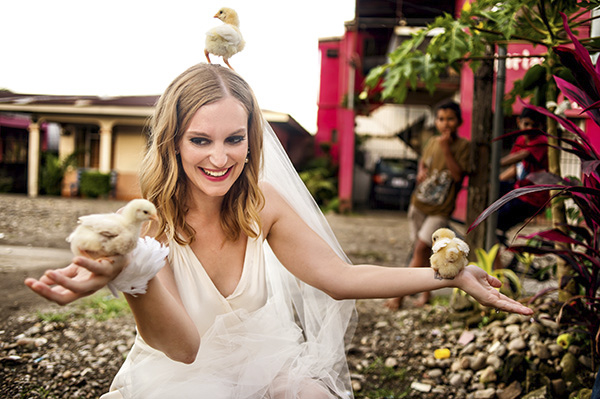 intimate destination wedding in Costa Rica, photos by Davina and Daniel | via junebugweddings.com intimate destination wedding in Costa Rica, photos by Davina and Daniel | via junebugweddings.com