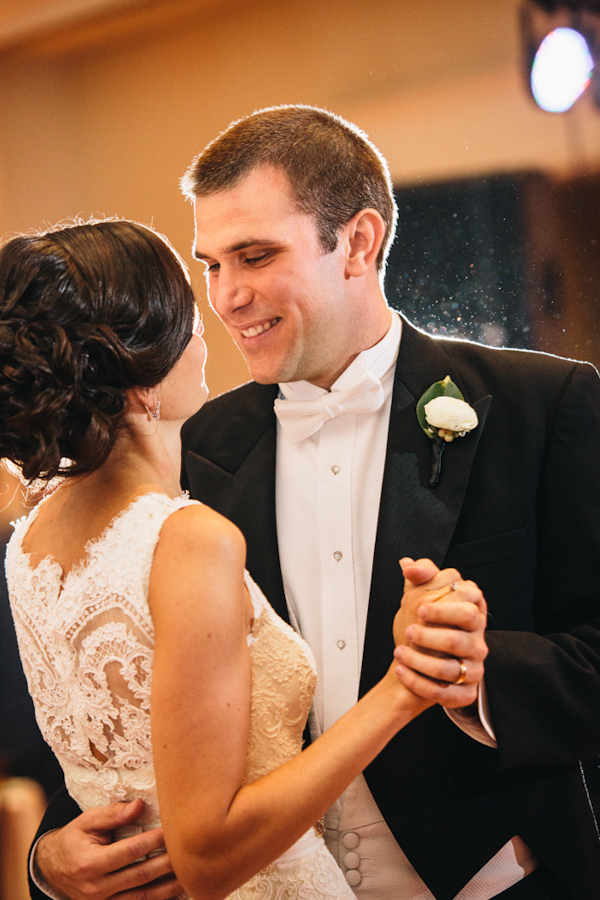 classic southern wedding in Atlanta, photo by Vue Photography | via junebugweddings.com classic southern wedding in Atlanta, photo by Vue Photography | via junebugweddings.com