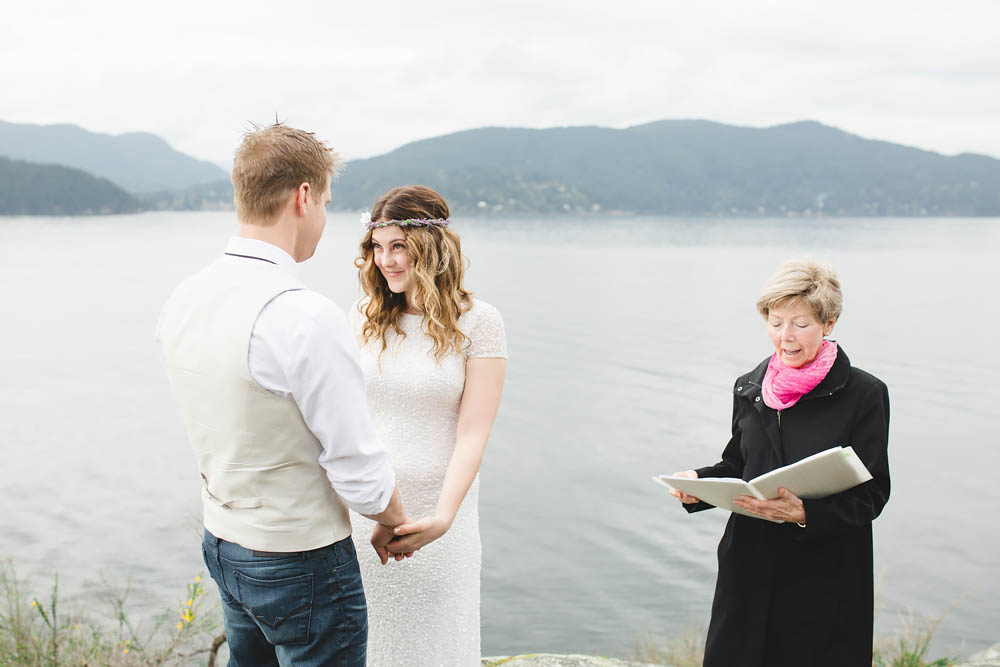 Enchanting-Elopement-at-Whytecliff-Park (11 of 29)