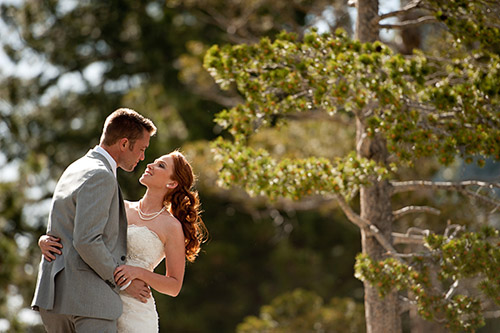 rustic, relaxed Lake Tahoe wedding from Felicia Events and Theilen Photography | via junebugweddings.com rustic, relaxed Lake Tahoe wedding from Felicia Events and Theilen Photography | via junebugweddings.com