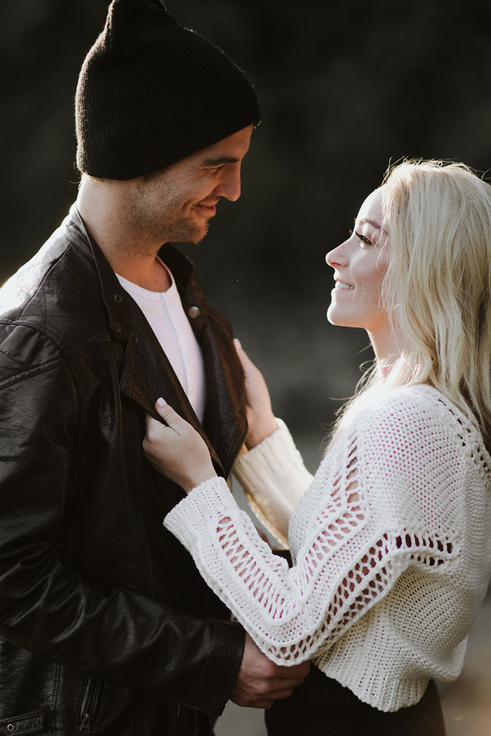 stylish-engagement-photos-on-second-beach-16