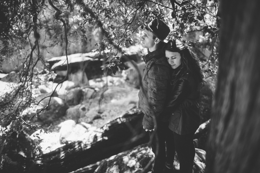 sweet-autumn-yosemite-engagement-photos-9