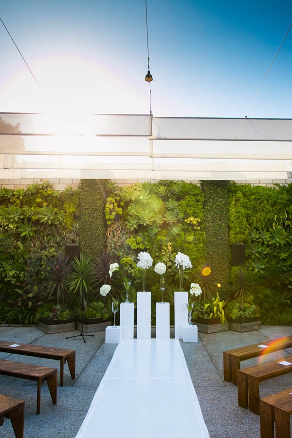 Crazy-Glam-LA-Wedding-at-The-SmogShoppe-Callaway-Gable-14-600x900