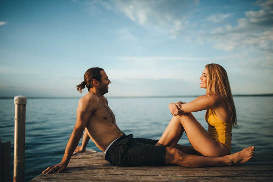 from-the-cabin-to-the-dock-this-pigeon-lake-engagement-is-both-cozy-and-hot-24