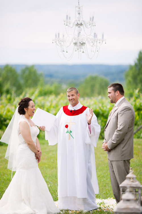 vintage metallic vineyard wedding in Michigan, photo by Dan Stewart Photography | via junebugweddings.com vintage metallic vineyard wedding in Michigan, photo by Dan Stewart Photography | via junebugweddings.com