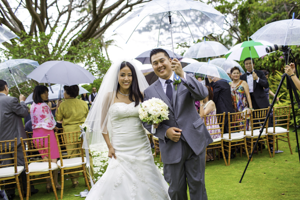 tropical destination wedding in Princeville, Kaua'i, Hawai'i, photos by Brett Butterstein Photography | via junebugweddings.com tropical destination wedding in Princeville, Kaua'i, Hawai'i, photos by Brett Butterstein Photography | via junebugweddings.com