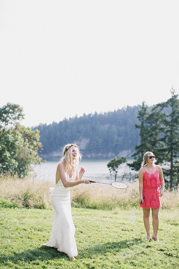 rustic wedding at Woodstock Farm in Bellingham, Washington, photos by Michel M. Waite Photography | via junebugweddings.com rustic wedding at Woodstock Farm in Bellingham, Washington, photos by Michel M. Waite Photography | via junebugweddings.com