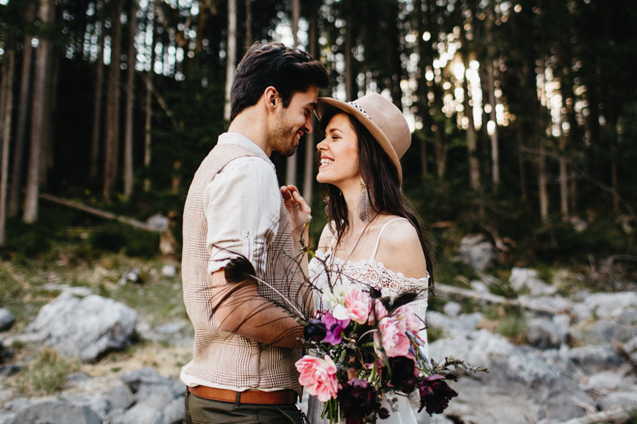 adventurous-austrian-lake-elopement-inspiration-5