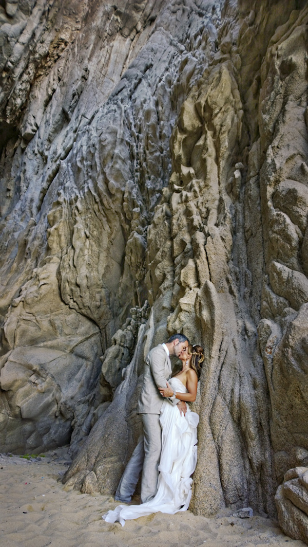 wedding shot by cell phone Nokia Lumia 1020 by Joy Marie Photography at Capella Resort, California | via junebugweddings.com wedding shot by cell phone Nokia Lumia 1020 by Joy Marie Photography at Capella Resort, California | via junebugweddings.com