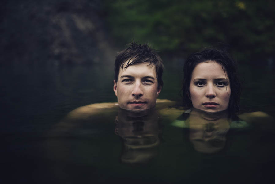 Intimate-Natural-Couple-Portraits-in-Iceland-Charis-Rowland-Photography-64