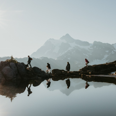 Hiking group engagament photp in North Cascades, Washington, USA