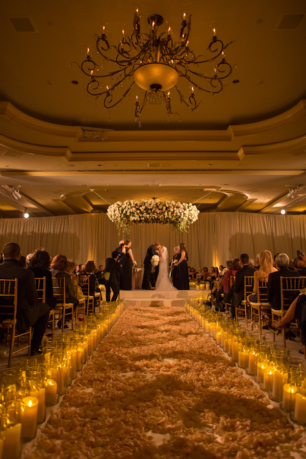 traditional romantic ballroom wedding at The Ritz Carlton, Washington D.C. with photos by Ira Lippke Studios | via junebugweddings.com traditional romantic ballroom wedding at The Ritz Carlton, Washington D.C. with photos by Ira Lippke Studios | via junebugweddings.com
