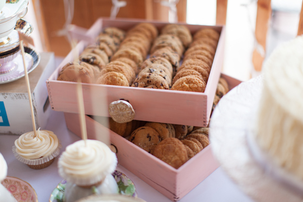 peach and cream rustic winery wedding in Naramata, BC with photos by Whitney Lane Photography | via junebugweddings.com peach and cream rustic winery wedding in Naramata, BC with photos by Whitney Lane Photography | via junebugweddings.com