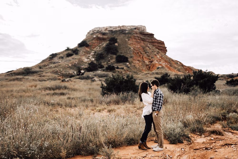 this-adorable-oklahoma-engagement-shows-off-the-states-unique-state-parks-34