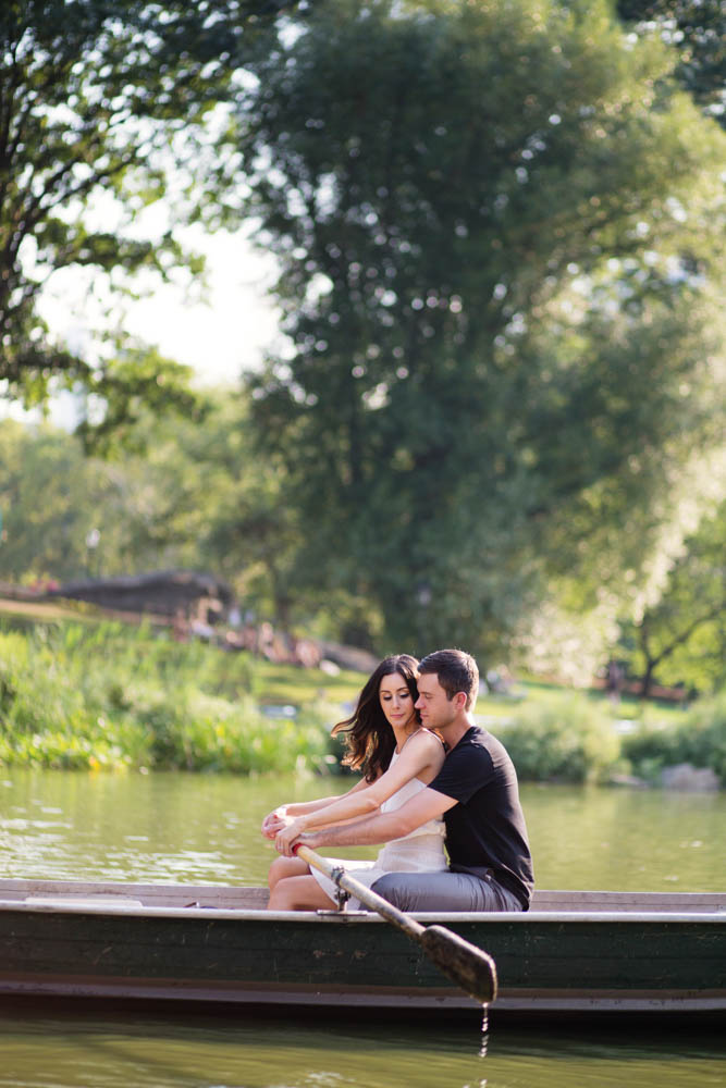 Romantic-Central-Park-Engagement-Photos-Modern-Wedding-Photography-0071