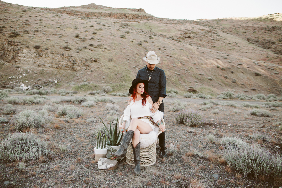 alternative-inspiration-for-your-desert-elopement-32