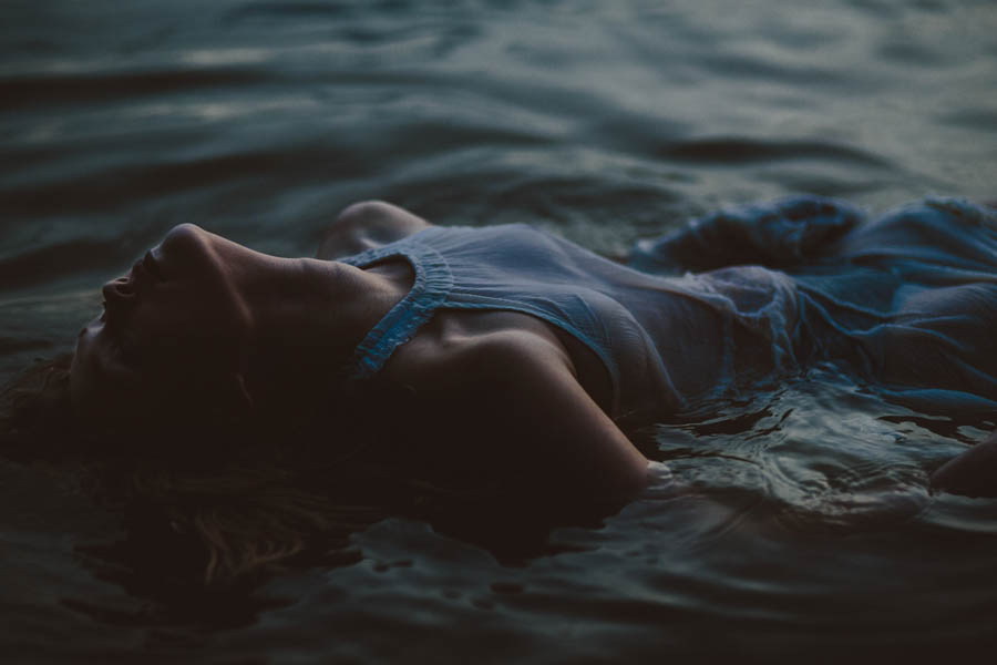 Artistic-Boudoir-Session-in-Ohio-The-Wayfarers-Photography (14 of 22)