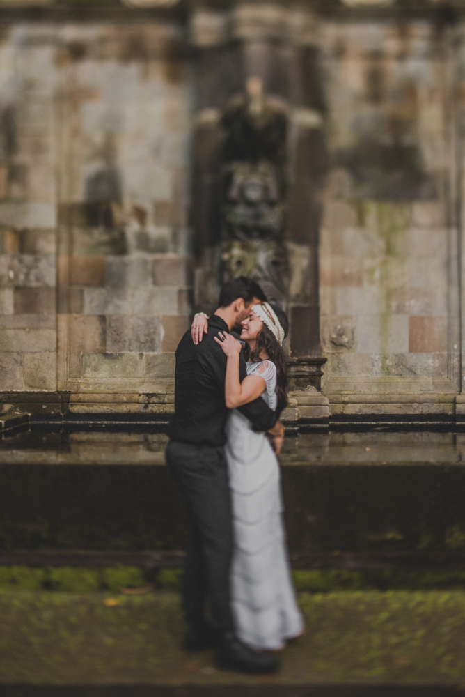 sensual-island-couple-portraits-in-portugal-27
