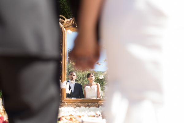 modern Persian wedding in San Jose, California, photo by Jinda Photography | via junebugweddings.com modern Persian wedding in San Jose, California, photo by Jinda Photography | via junebugweddings.com