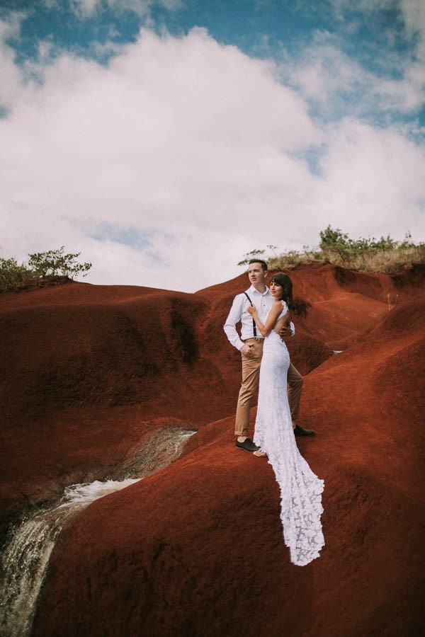 This-Jaw-Dropping-Waimea-Canyon-Wedding-Hawaii-Like-Youve-Never-Seen-Before-24-600x900