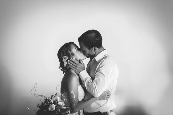 beautiful kiss portrait beautiful kiss portrait