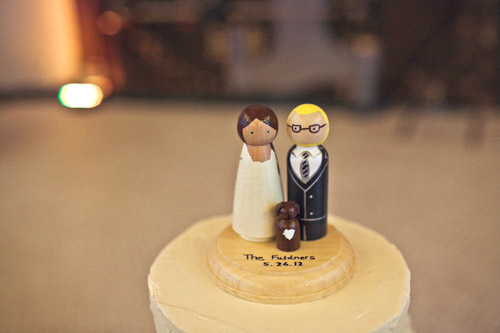 vintage inspired wedding at the Milwaukee County Historical Center, photo by Woodnote Photography via junebugweddings.com vintage inspired wedding at the Milwaukee County Historical Center, photo by Woodnote Photography via junebugweddings.com