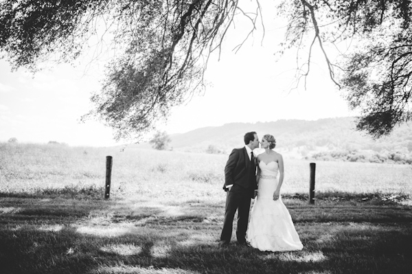 West Virginia countryside estate with photos by The Oberports | via junebugweddings.com West Virginia countryside estate with photos by The Oberports | via junebugweddings.com