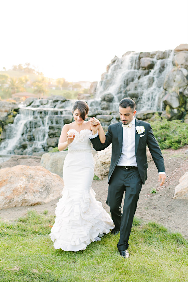 modern Persian wedding in San Jose, California, photo by Jinda Photography | via junebugweddings.com modern Persian wedding in San Jose, California, photo by Jinda Photography | via junebugweddings.com