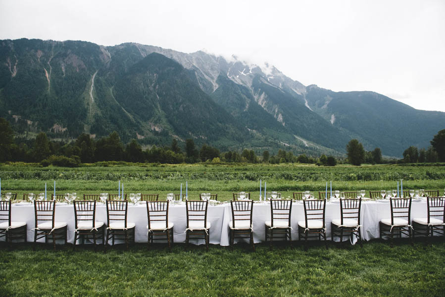cozy-diy-british-columbia-wedding-in-shades-of-blue-bake-photography-50