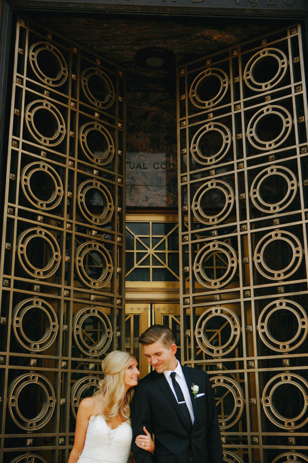 Romantic-Meets-Industrial-Columbus-Wedding-Dock-580-Derks-Werks-Photography-9