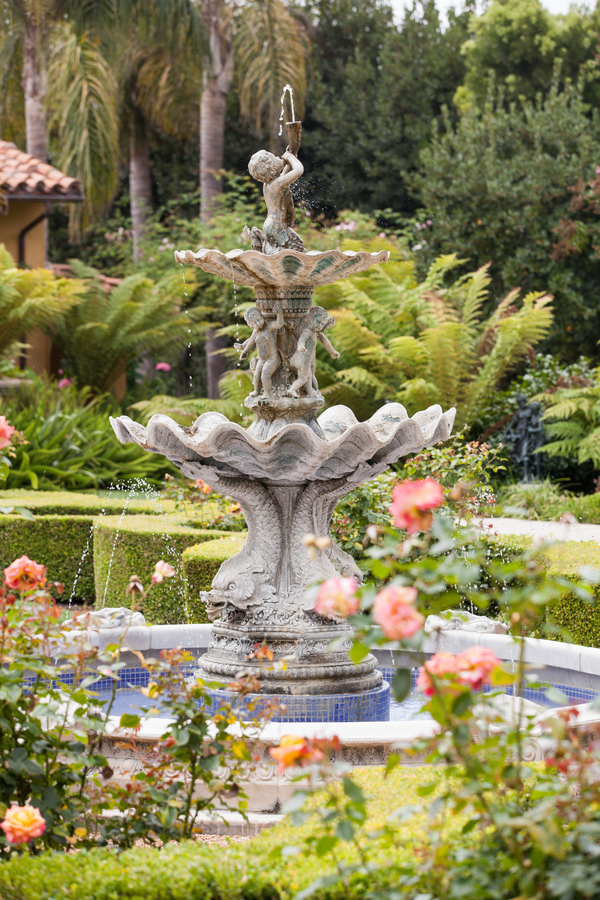 stunning private estate wedding in Santa Barbara with photos by Melissa Musgrove | via junebugweddings.com stunning private estate wedding in Santa Barbara with photos by Melissa Musgrove | via junebugweddings.com