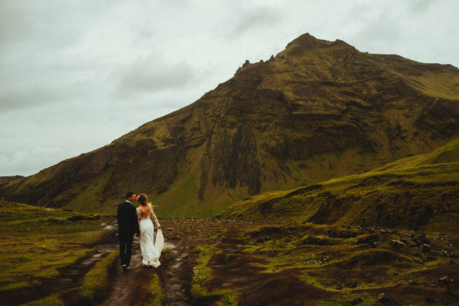 crazy-passionate-icelandic-wedding-adventure-maciej-suwalowski-47