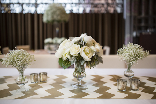 black, white, gold and silver New Year's Eve wedding, photos by Asya Photography | via junebugweddings.com black, white, gold and silver New Year's Eve wedding, photos by Asya Photography | via junebugweddings.com