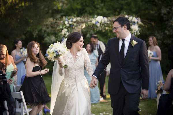 family focused traditional jewish wedding at Philadelphia Cricket Club in Pennsylvania, photo by Asya Photography | via junebugweddings.com family focused traditional jewish wedding at Philadelphia Cricket Club in Pennsylvania, photo by Asya Photography | via junebugweddings.com