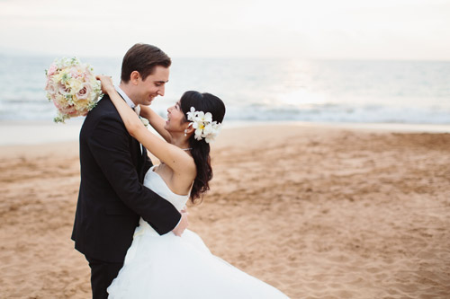 Pretty, classic, pink wedding in Maui from Sweet Pea Events with photos by Sarah & Rocky Photography | via junebugweddings.com Pretty, classic, pink wedding in Maui from Sweet Pea Events with photos by Sarah & Rocky Photography | via junebugweddings.com