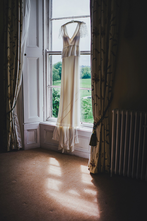 vintage garden wedding in Ireland, photos by This Modern Love photography | junebugweddings.com vintage garden wedding in Ireland, photos by This Modern Love photography | junebugweddings.com