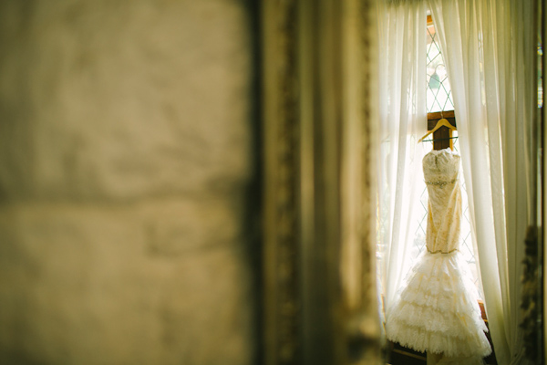 gold and cream wedding in Johannesburg, South Africa, photo by Adam Alex | via junebugweddings.com gold and cream wedding in Johannesburg, South Africa, photo by Adam Alex | via junebugweddings.com