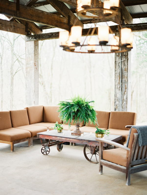 romantic pastoral wedding on a Tennessee farm with photos by Erich McVey | via junebugweddings.com romantic pastoral wedding on a Tennessee farm with photos by Erich McVey | via junebugweddings.com