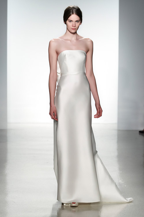 Amsale wedding dress from the Spring 2014 bridal collection | via junebugweddings.com Amsale wedding dress from the Spring 2014 bridal collection | via junebugweddings.com