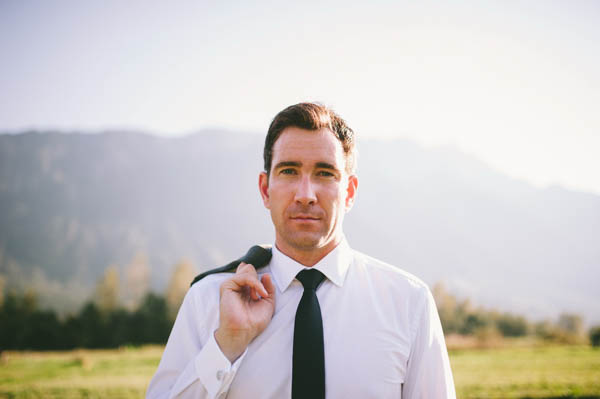 natural groom's portrait natural groom's portrait
