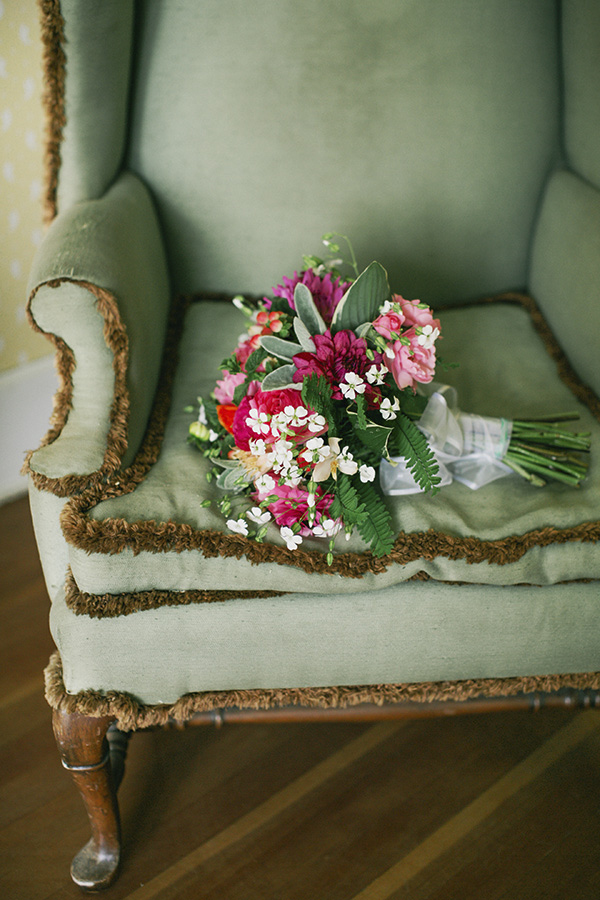 rustic wedding at Woodstock Farm in Bellingham, Washington, photos by Michel M. Waite Photography | via junebugweddings.com rustic wedding at Woodstock Farm in Bellingham, Washington, photos by Michel M. Waite Photography | via junebugweddings.com