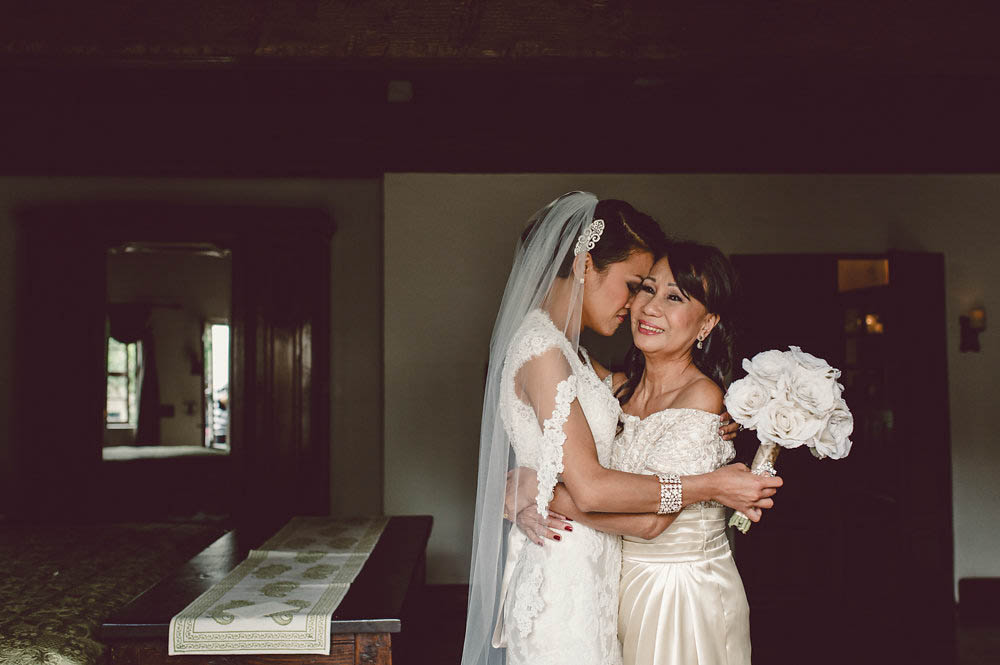 Classy-Emerald-and-Gold-Wedding-at-The-Villa-San-Juan-Capistrano (11 of 33)
