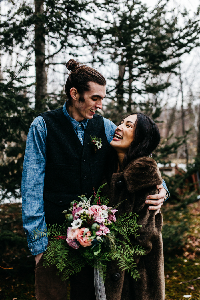cozy-alternative-fall-wedding-inspiration-in-snowy-vermont-35
