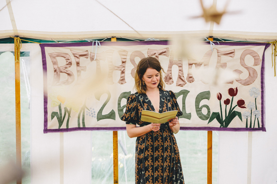 this-festive-english-marquee-wedding-is-the-definition-of-adorable-16
