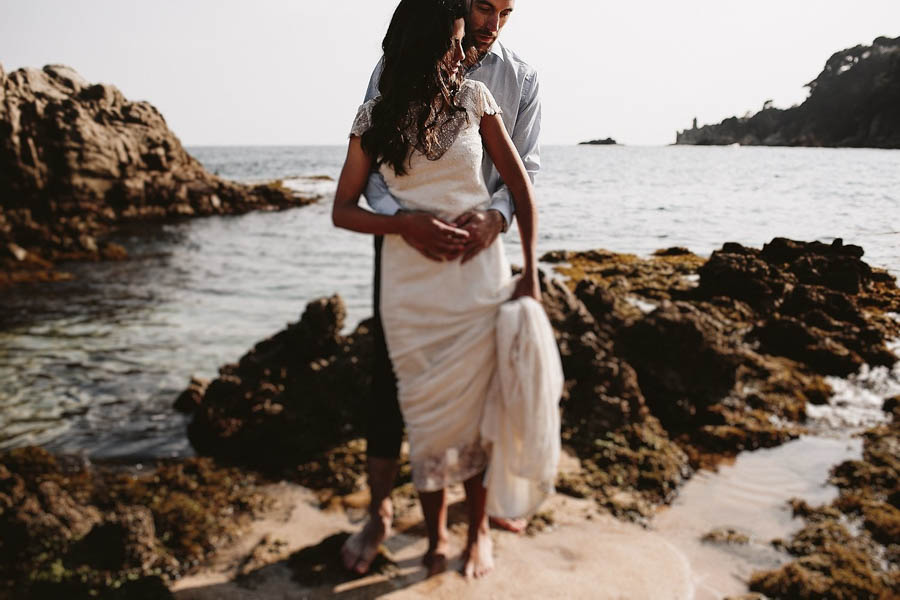 Ethereal-Barcelona-Beach-Wedding-Inspiration-24