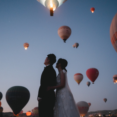 Hot air balloon pre-wedding photo in Cappadocia, Turkey